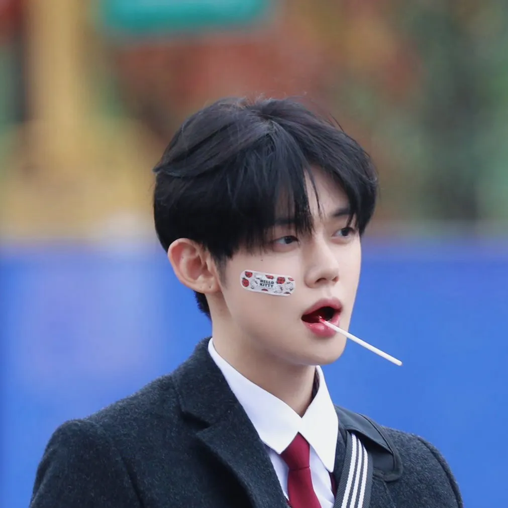 chat with ai character: Yeonjun😻