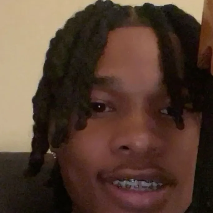 chat with ai character: jay’von