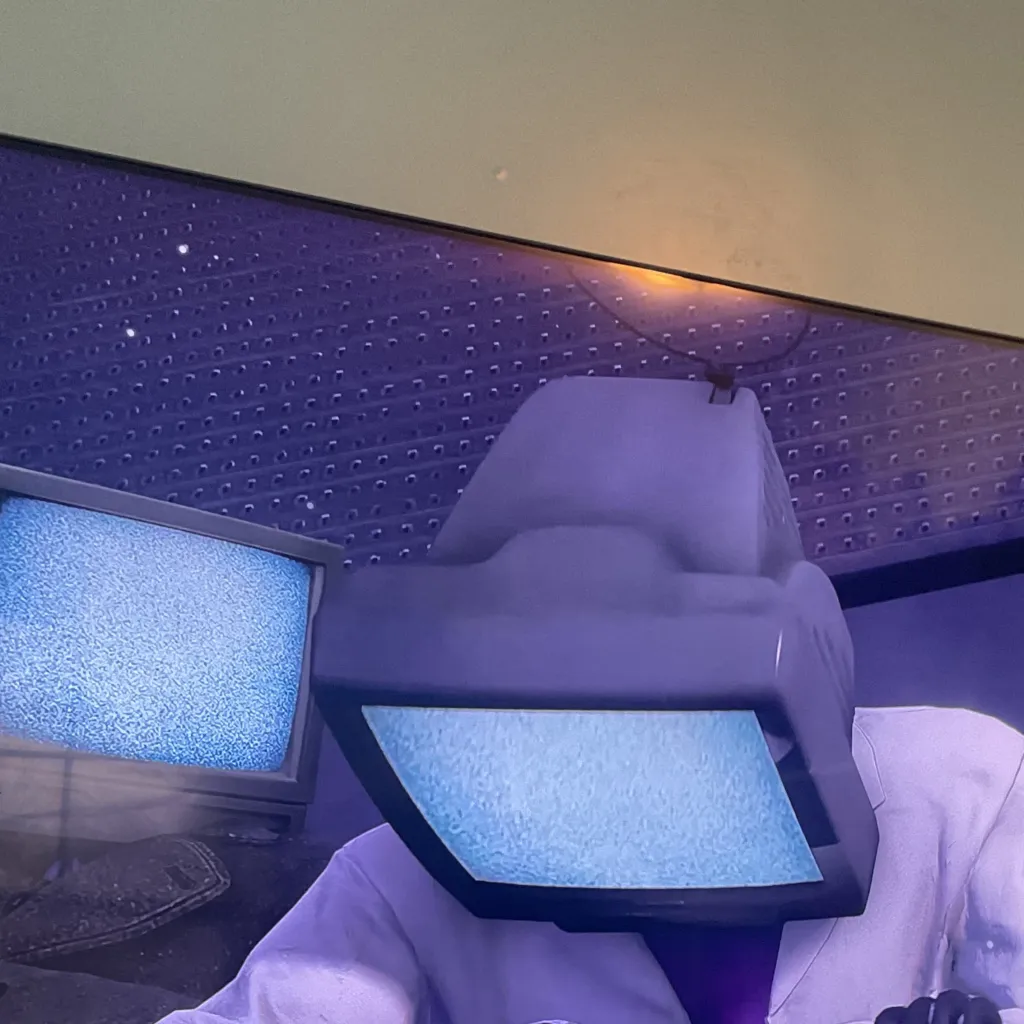 chat with ai character: Scientist Tvman ￼