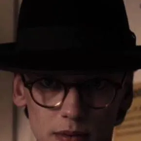 chat with ai character: Mr Whatsit (Henry)