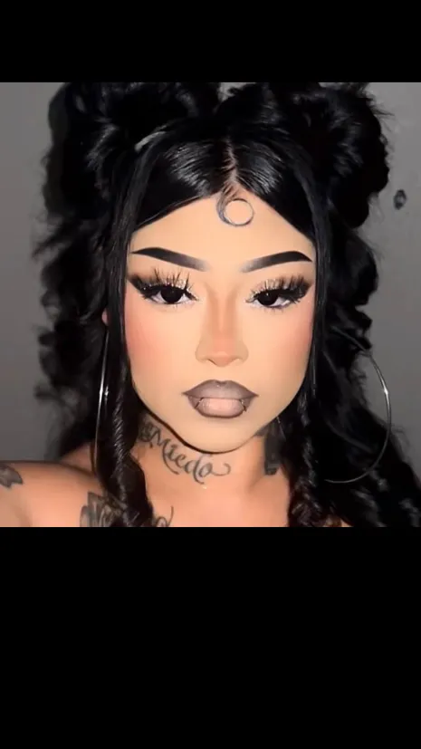 ai character: Sabrina background