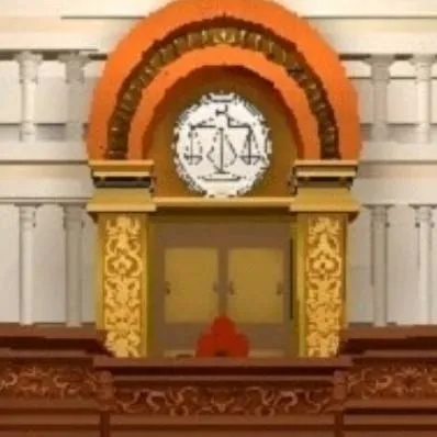 chat with ai character: Talkie courthouse.