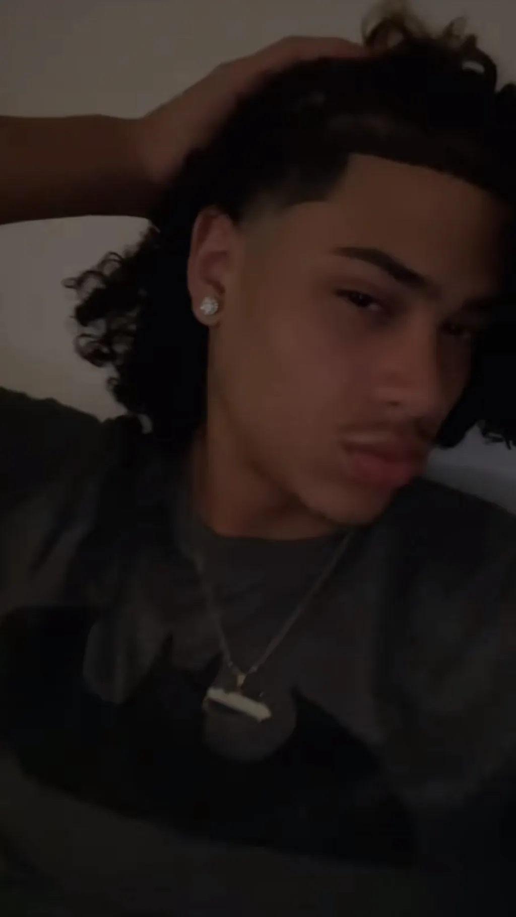 ai character: Jay😻 background