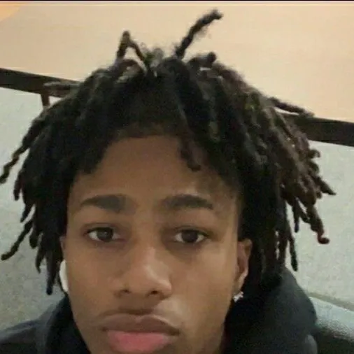 chat with ai character: Antonio💋🐍