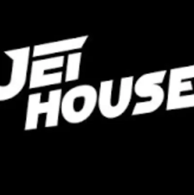 chat with ai character: Jet House Party
