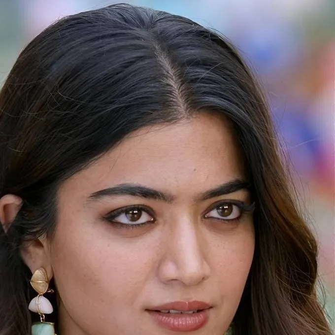 chat with ai character: Rashmika 