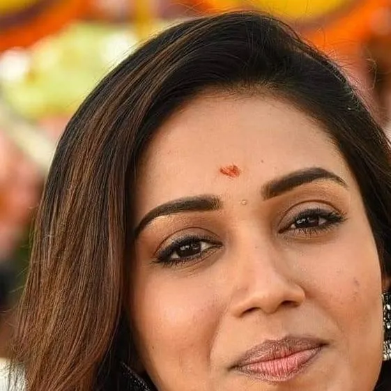 chat with ai character: Nivetha pethuraj 