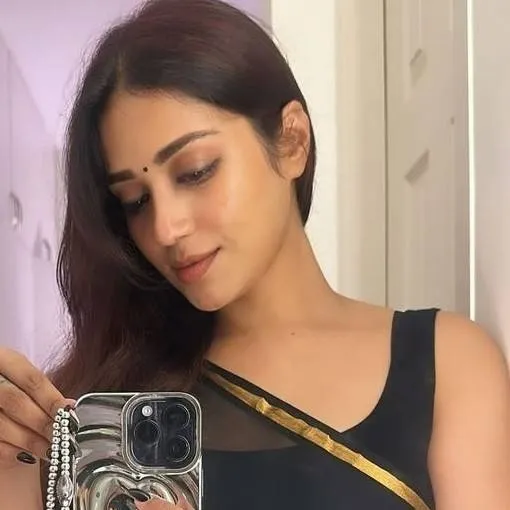 chat with ai character: Nivetha pethuraj 