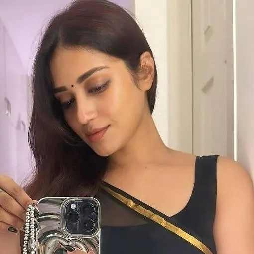chat with ai character: Nivetha 