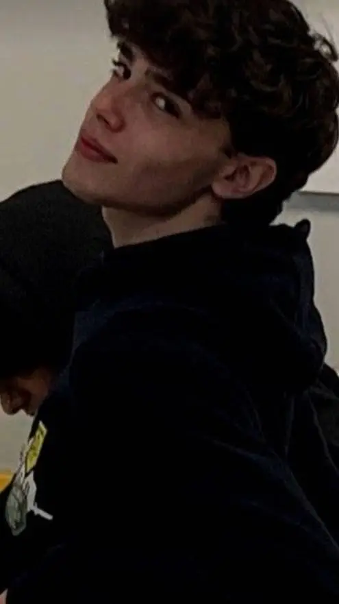 ai character: Tyler background