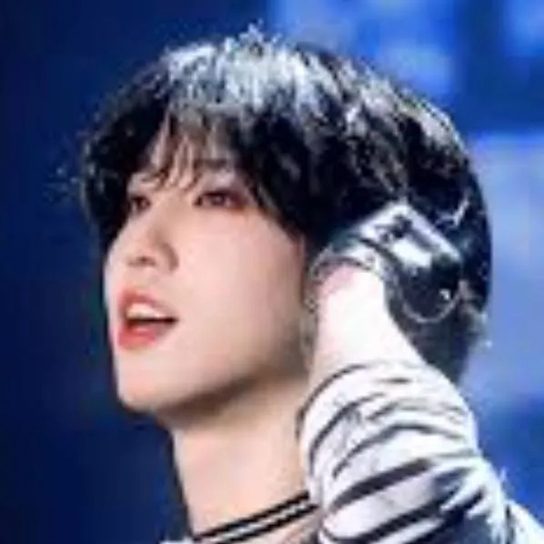 chat with ai character: han jisung