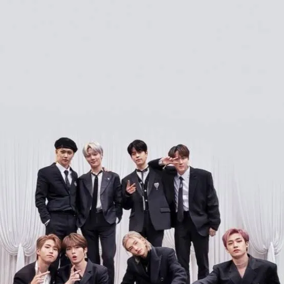 chat with ai character: skz apocalypse