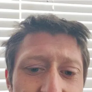 chat with ai character: Daniel Larson 10