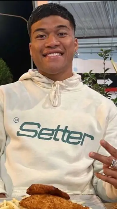 ai character: Brian To'o (Bizza) background