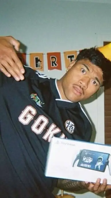 ai character: Brian To'o #6 background