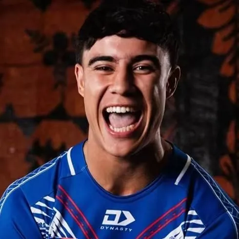 chat with ai character: Roger Tuivasa