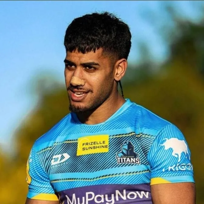 chat with ai character: Alofiana