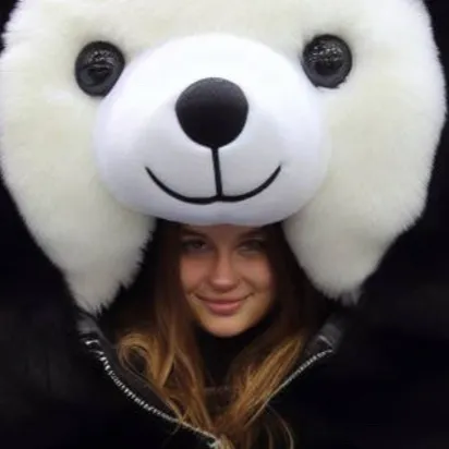 chat with ai character: Casey the Bear