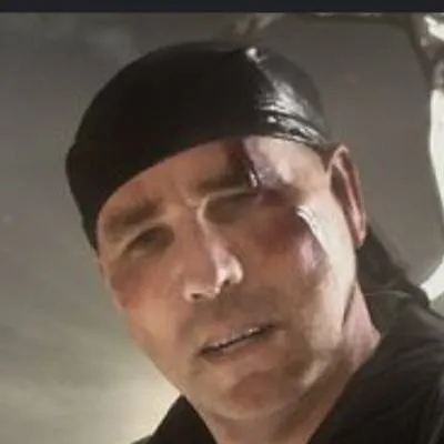 chat with ai character: Rorke