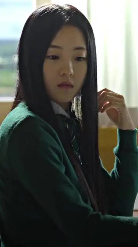 ai character: Choi Nam-ra background