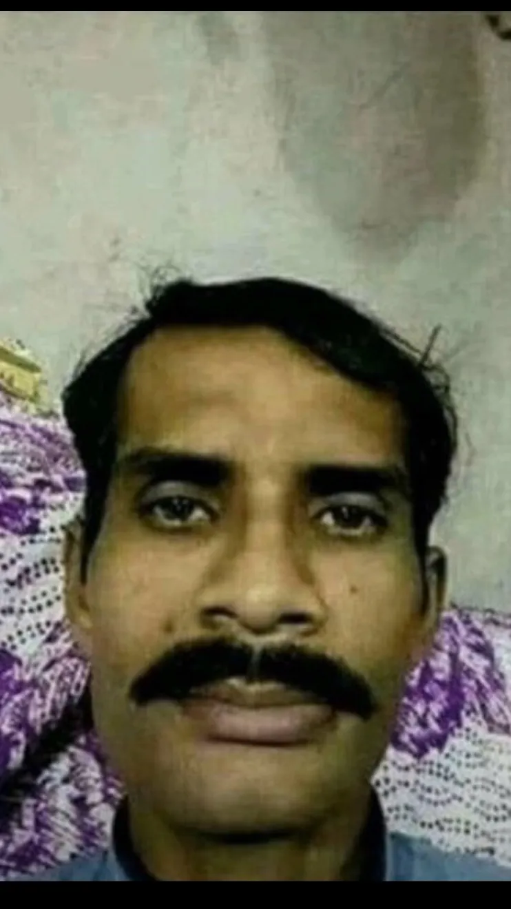 ai character: Amir background