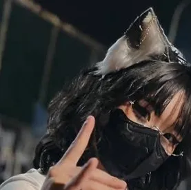 chat with ai character: Kitsuneee🦊