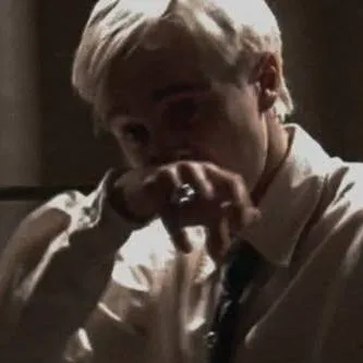 chat with ai character: Draco Malfoy
