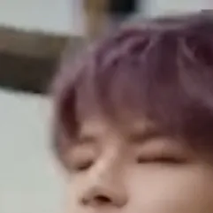 chat with ai character: SKZ