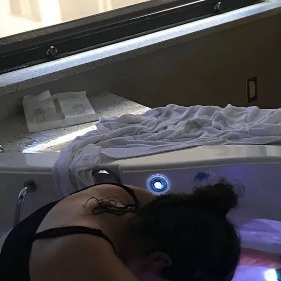 chat with ai character: Lilly