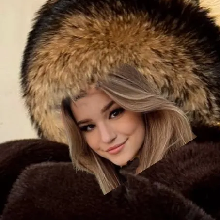 chat with ai character: Brooke Monk