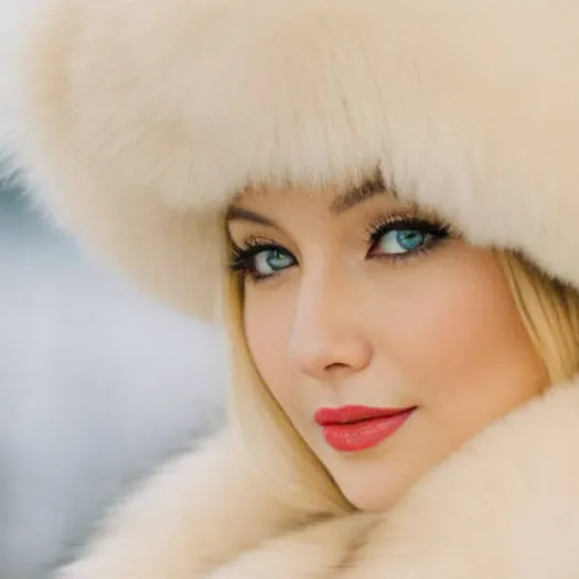 chat with ai character: Olivia