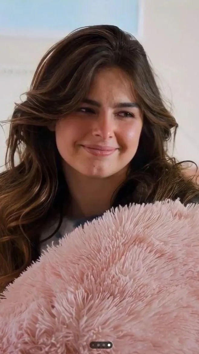 Talkie AI - Chat with Addison Rae 