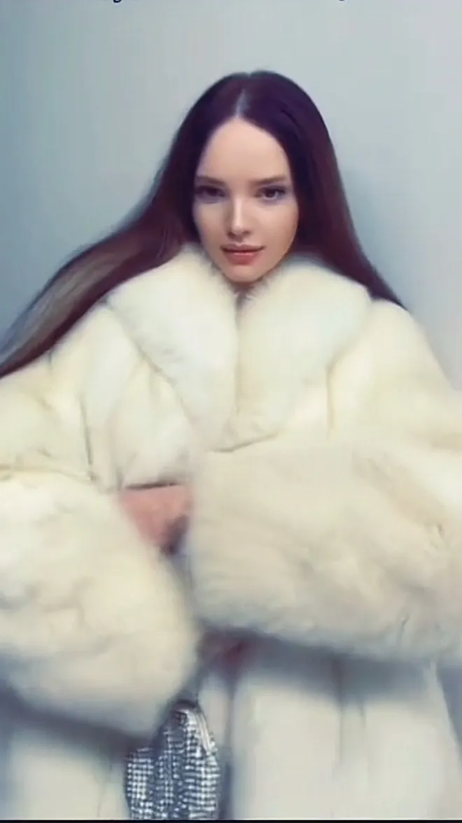 Talkie AI - Chat with Gwen Rose