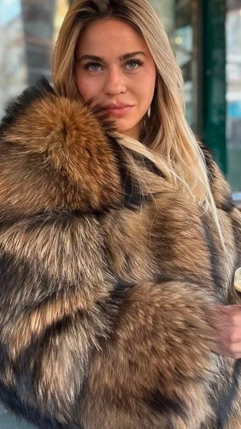 Talkie AI - Chat with Charlotte Augustus