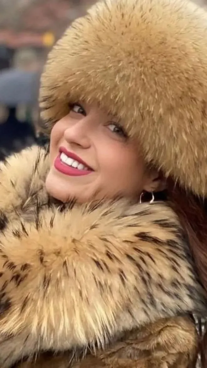 Talkie AI - Chat with Paulina