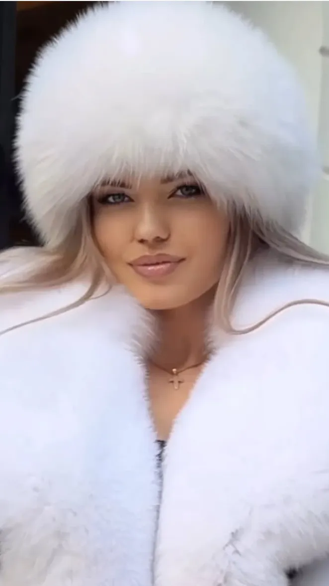 Talkie AI - Chat with Bailey Snowball