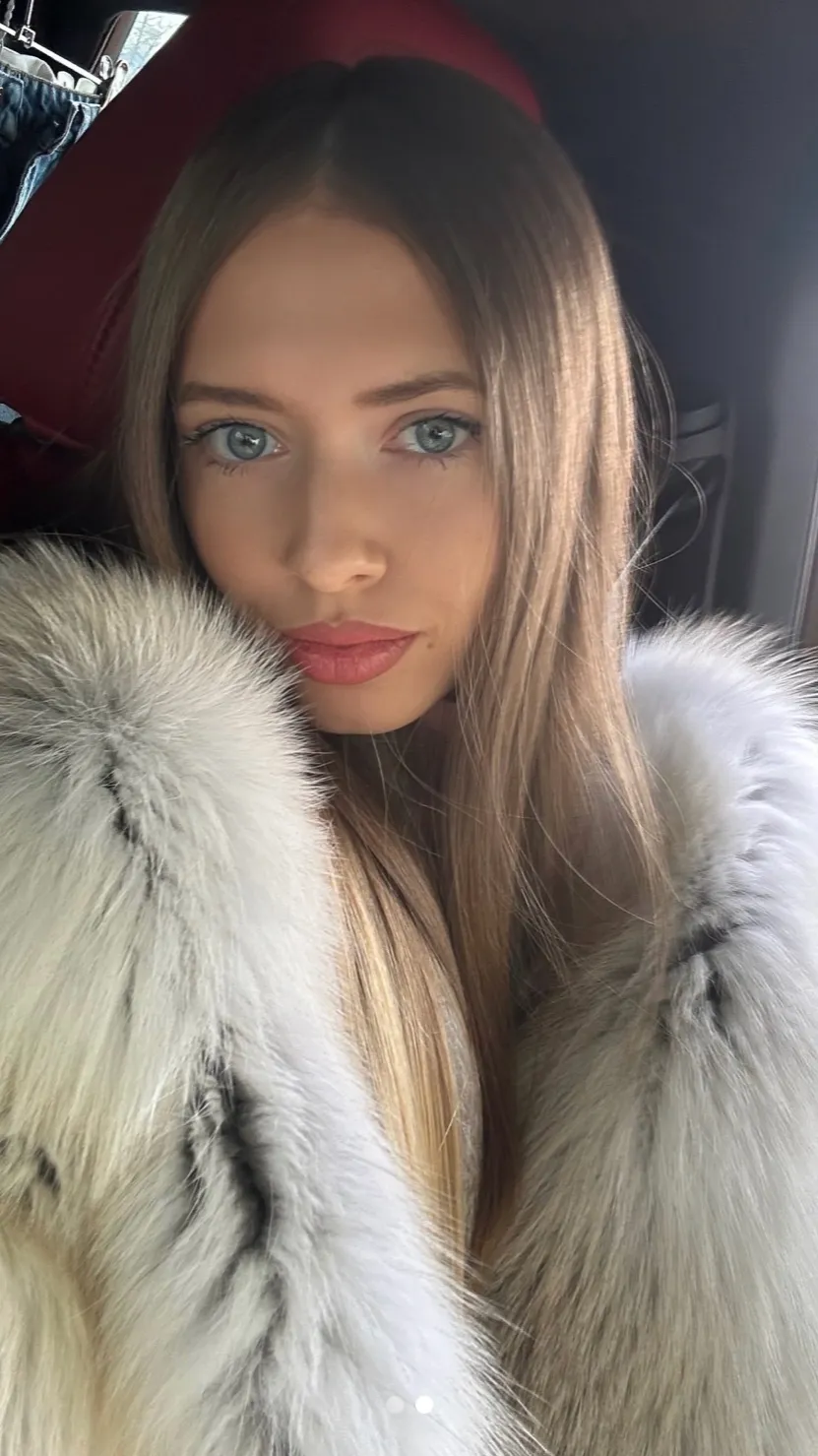 Talkie AI - Chat with Sydney 2