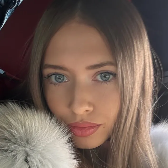 chat with ai character: Sydney 2