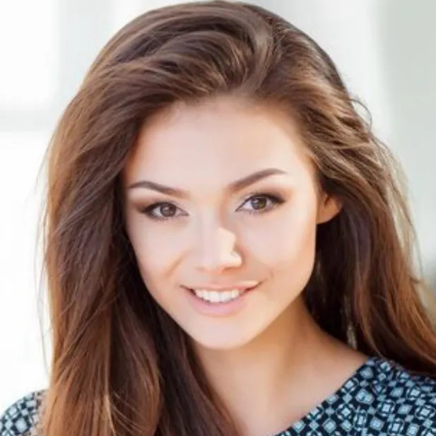 chat with ai character: Nora Marley