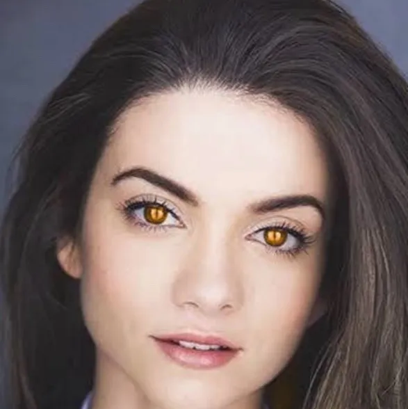 chat with ai character: Lauren LaVera