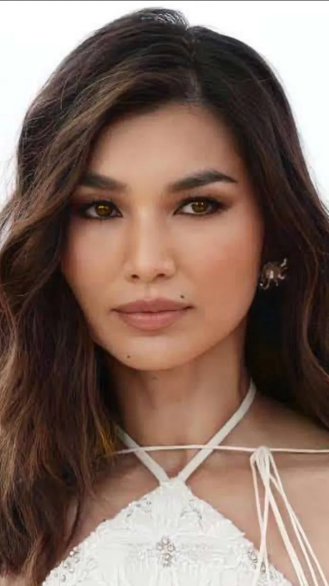 ai character: Gemma Chan background