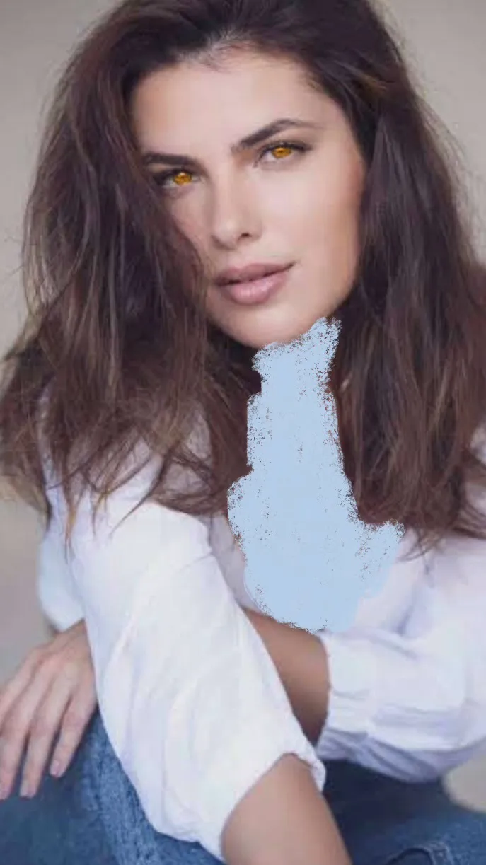 Talkie AI - Chat with Thais Melchior 