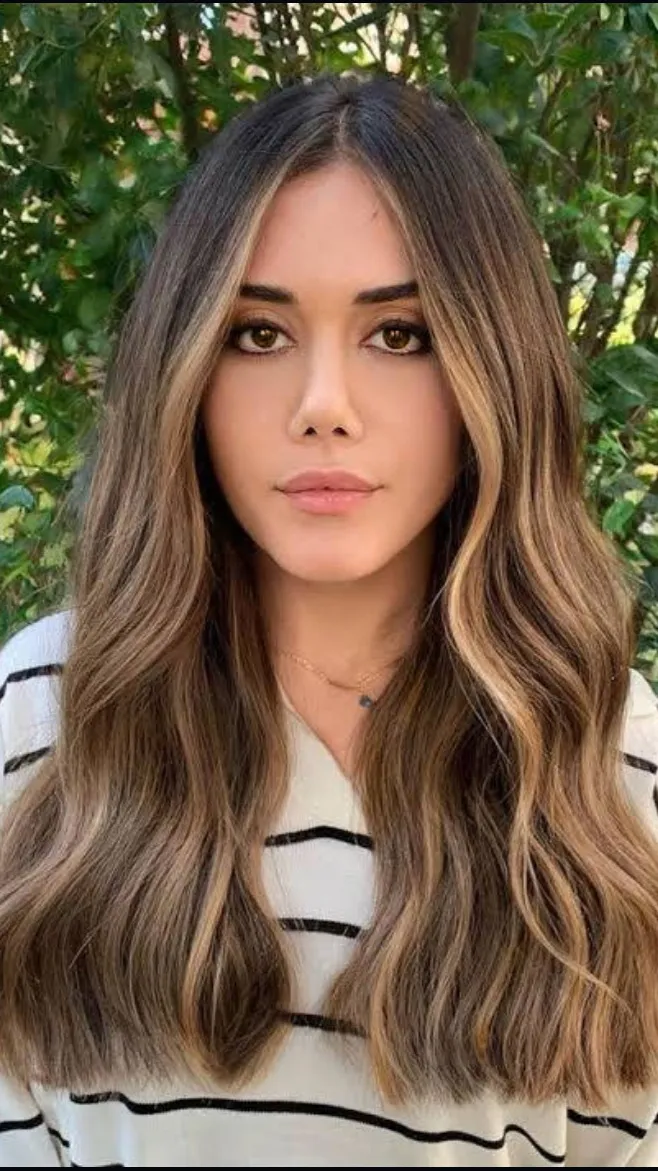 Talkie AI - Chat with Olivia Vergara