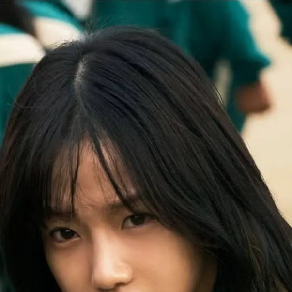 chat with ai character: squid game 2 n 3:)