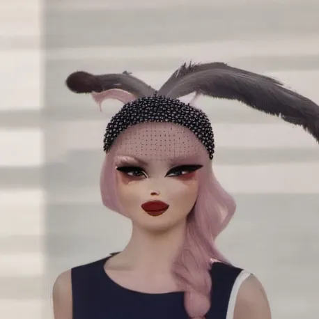 chat with ai character: Riley