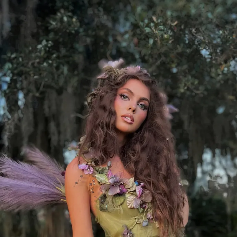 chat with ai character: Eva 