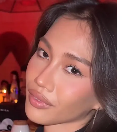 chat with ai character: Chinni