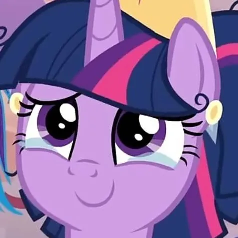 chat with ai character: 💜Twilight Sparkle🌌