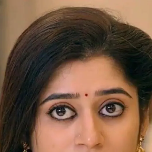 chat with ai character: riya