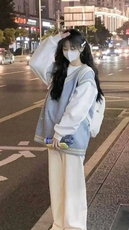 ai character: ❤ Kim maya ❤ background